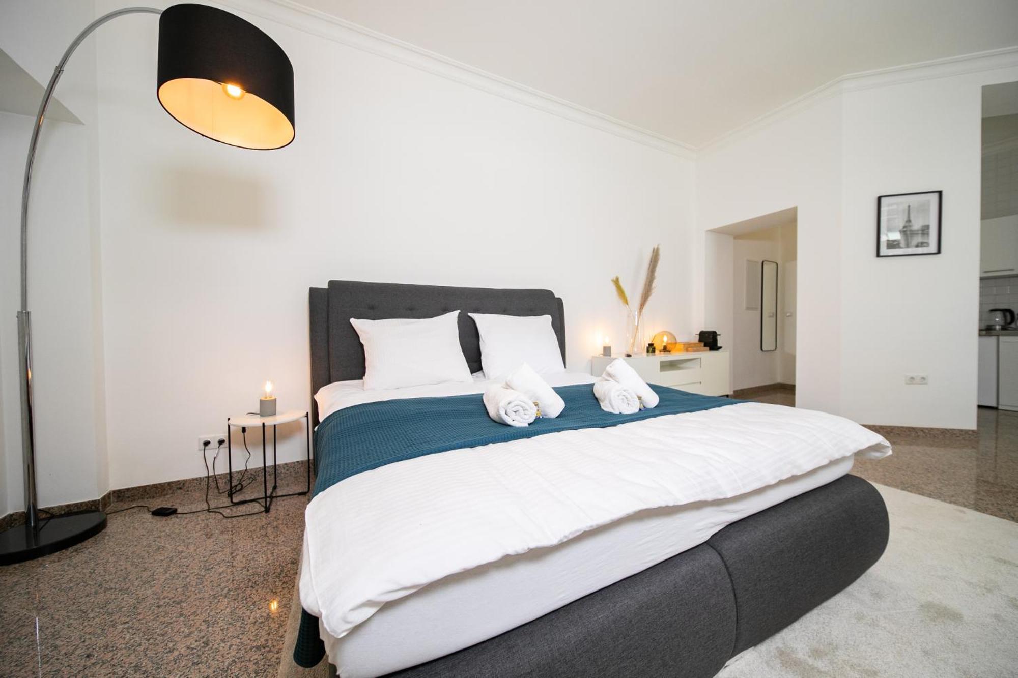 Apartment - Kitchen & More *