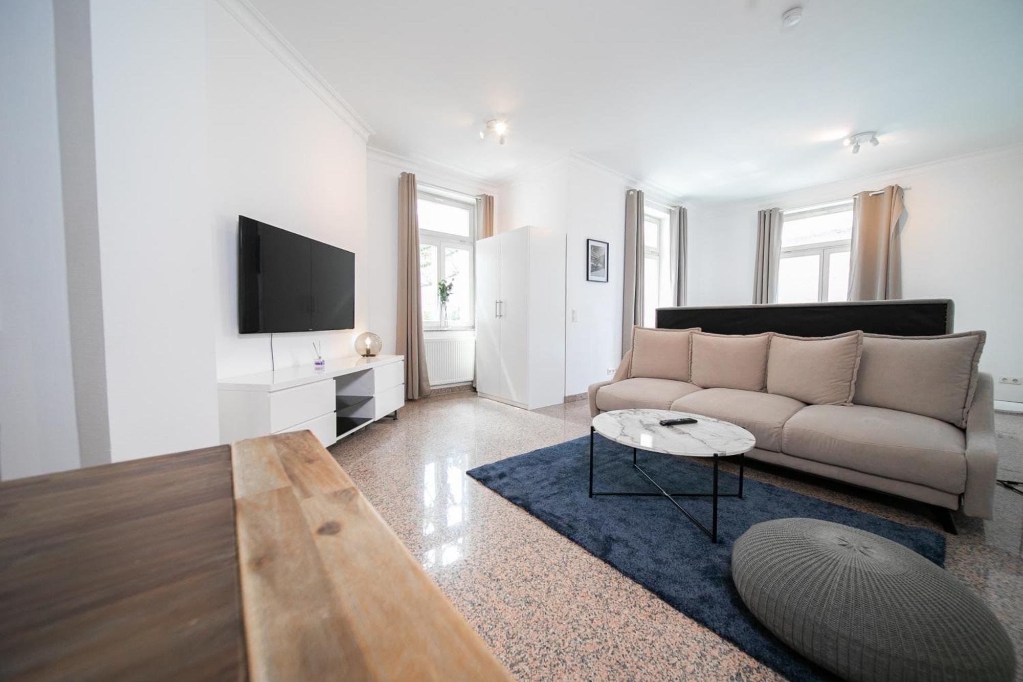 - Kitchen & More Apartment *