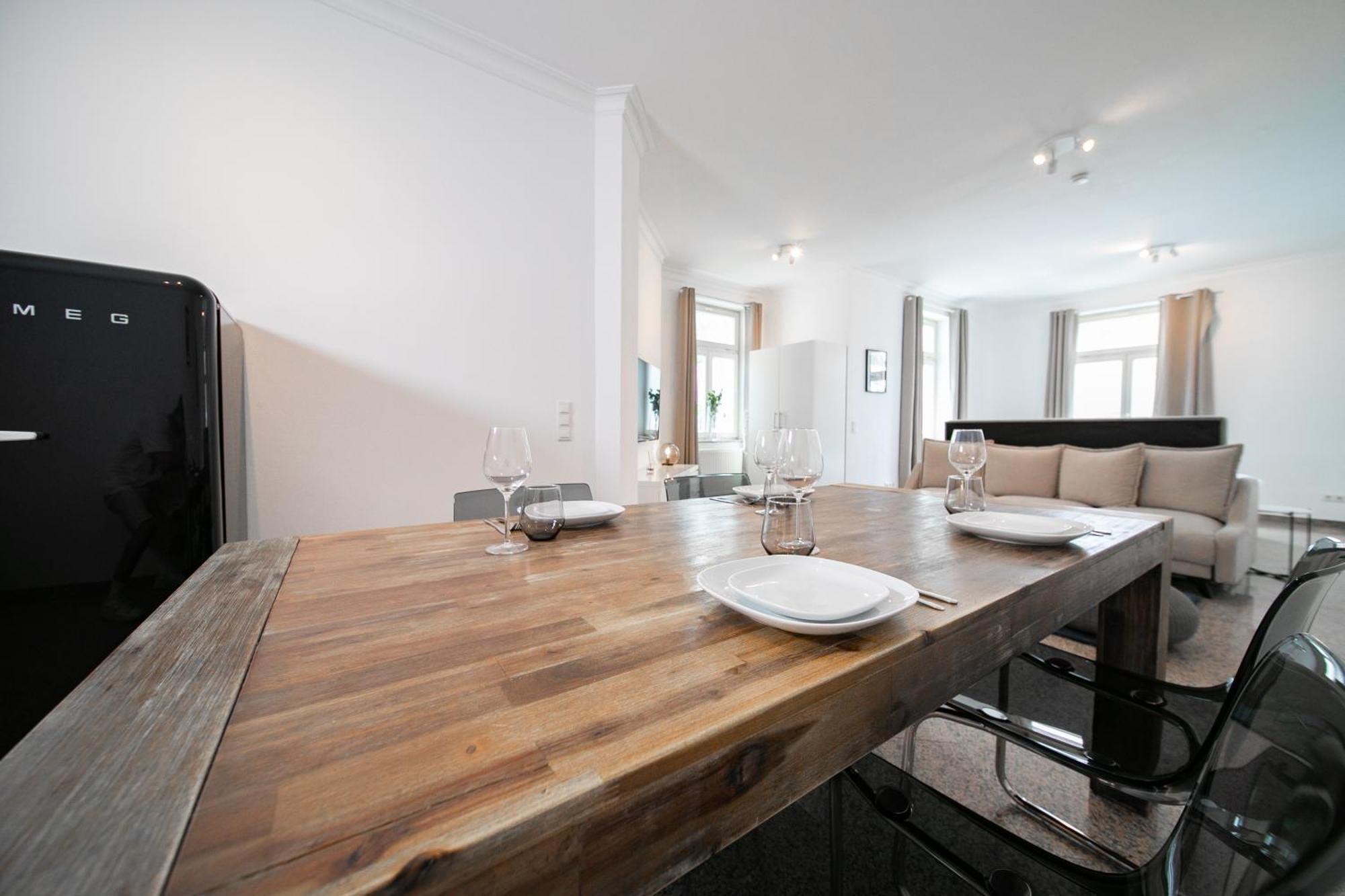 - Kitchen & More Apartment